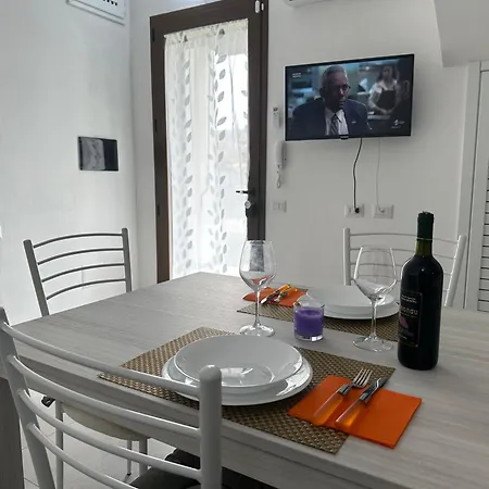 Casa Diletta By Holiday World Апартаменты Тортоли